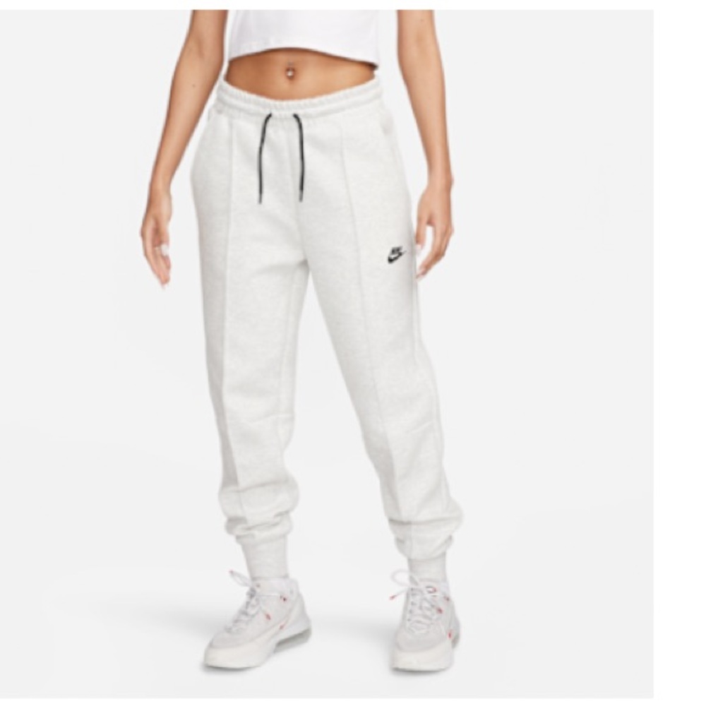 Nike Women's Mid-Rise Joggers - Light Grey/Heather/Black